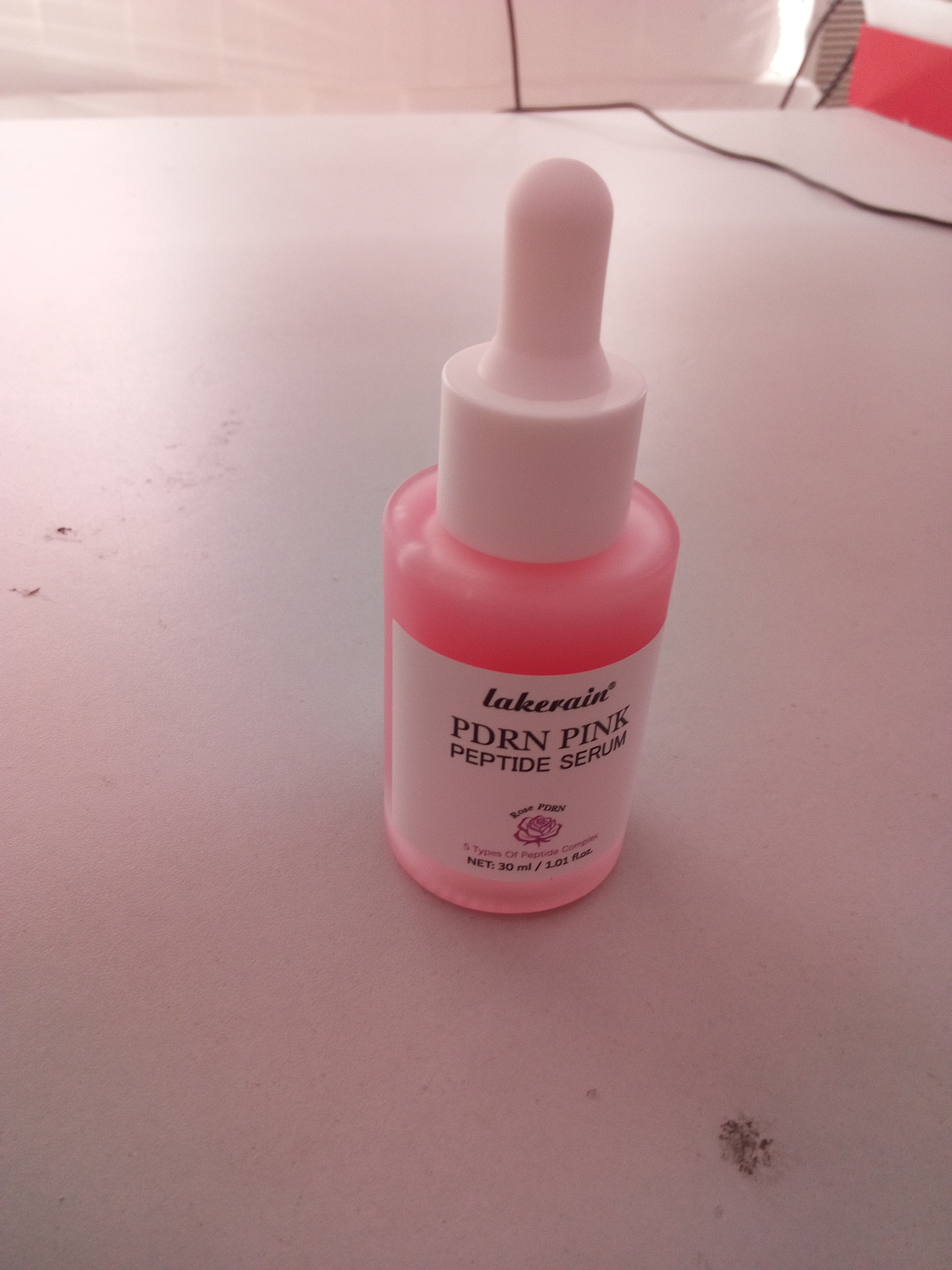 Hydrating facial skincare product
