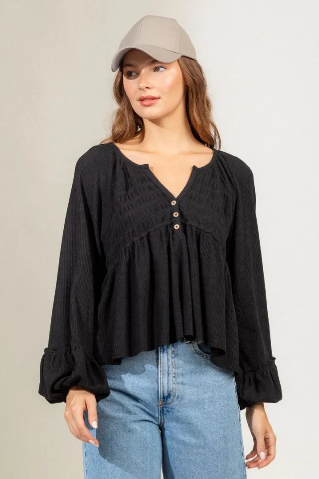 Women's Fashionable Pleated Sunken Stripe Knitted Bottoming Shirt Top Black - Shop at LoveMi
