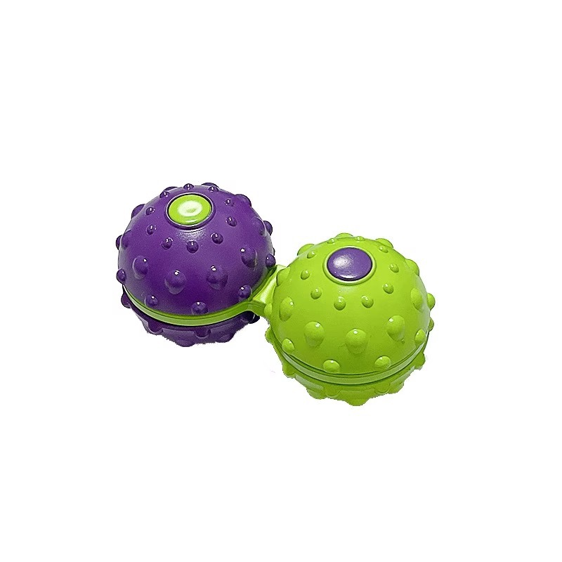 Massaging ball