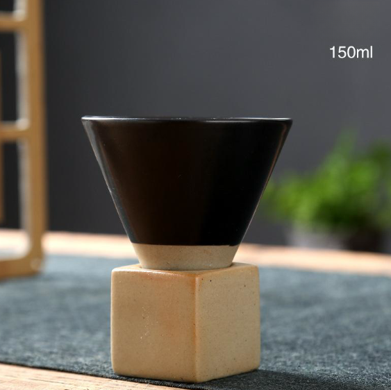 Medium Funnel Cup Black