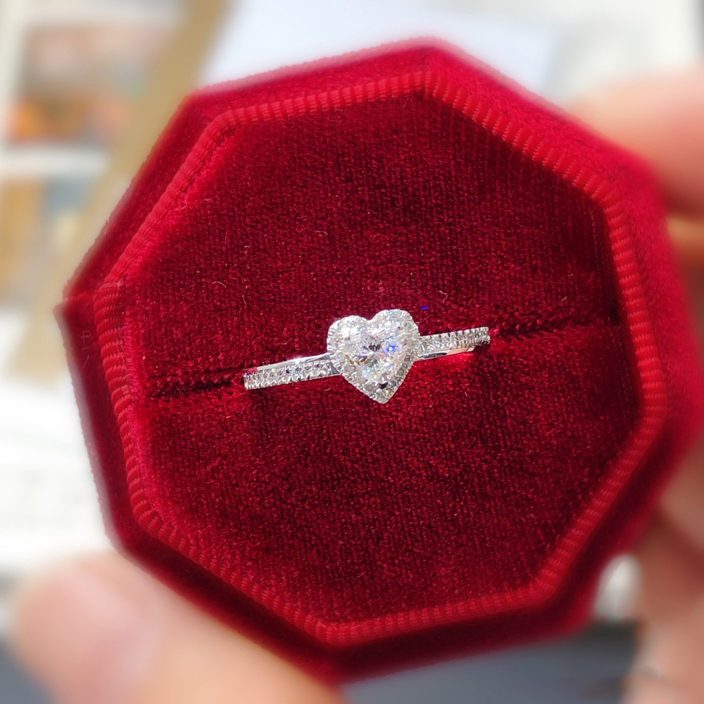S925 Loving Heart In Sterling Silver Ring For Women