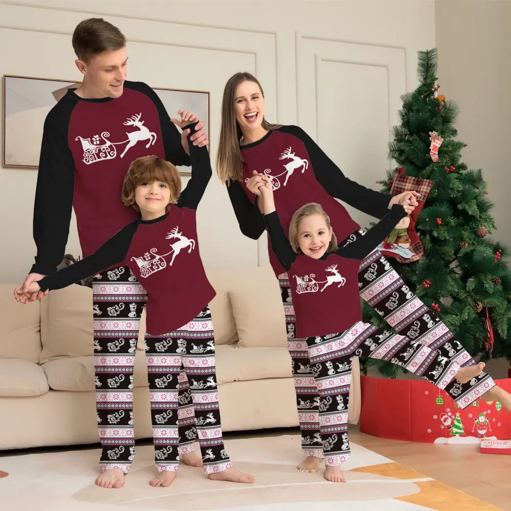 Women's Fashion Deer Pattern with Stripes Letter Printing Christmas