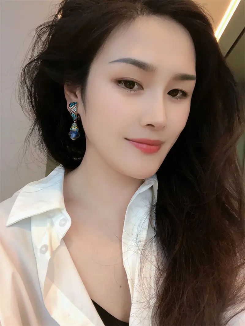 Antique Style Vintage Contrast Color Zircon Dream Crystal Ball Earrings