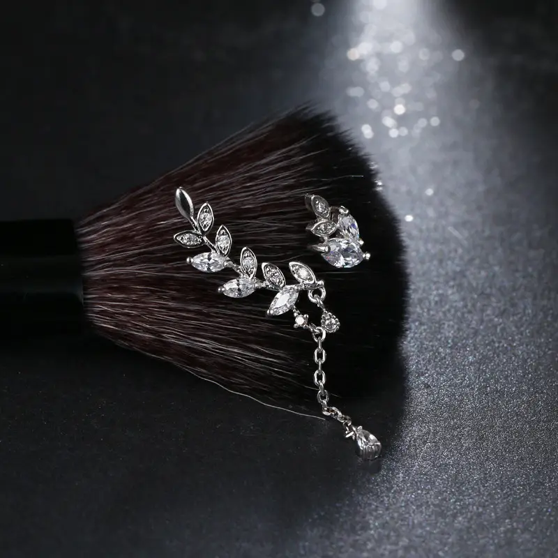Fashion Spring Equinox Ten Li Zircon Stud Female Simple Graceful Leaf Earrings