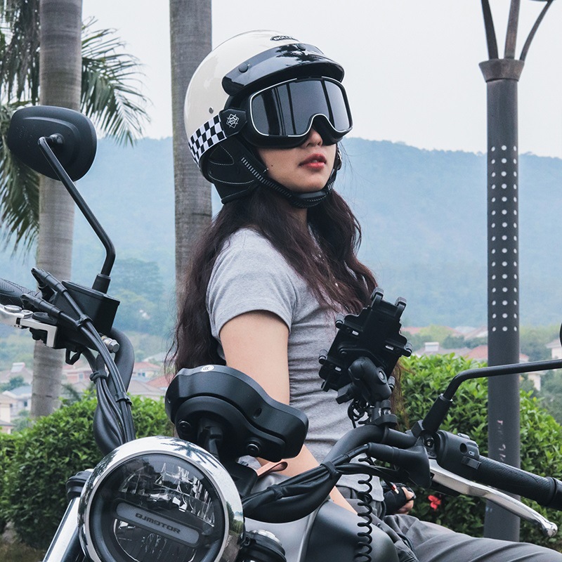 Men’s And Women’s Retro Biker’s Motorcycle Helmet