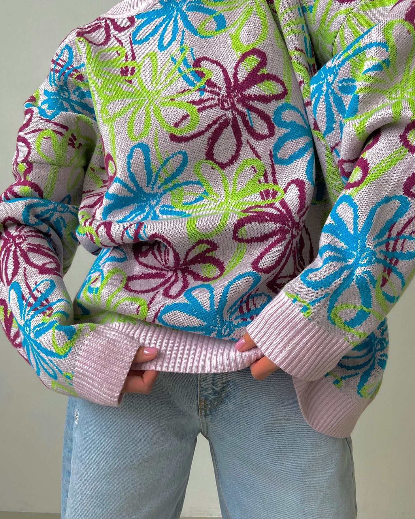 Women's Fashion Simple Flower Sweater