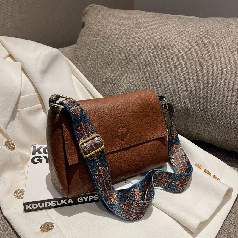 Retro Broadband Crossbody For Women's Minimalist Small Square Bag - Coffee