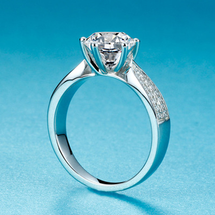 Female Closed Crown Ring For Girlfriend