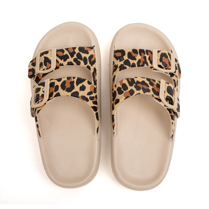 Double Button Stool Feeling Sandals