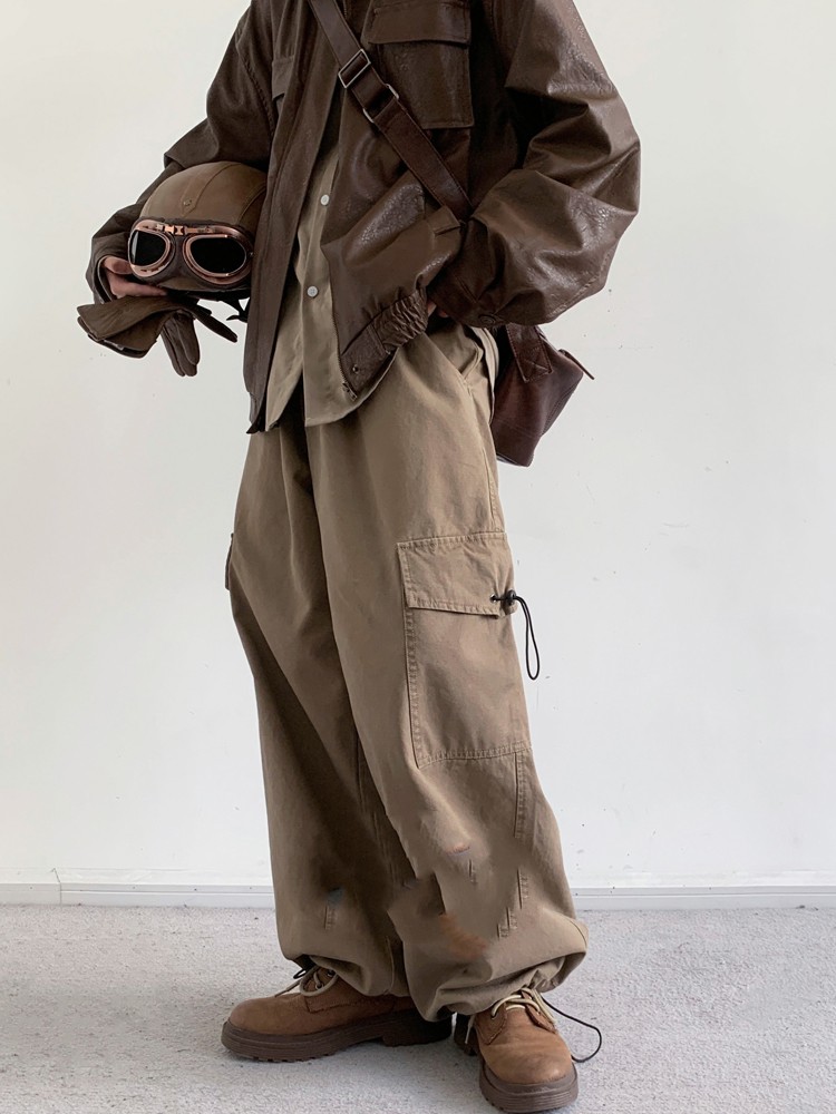 بنطلون عمل أساسي بقصة ساق واسعة بنمط كلاسيكي