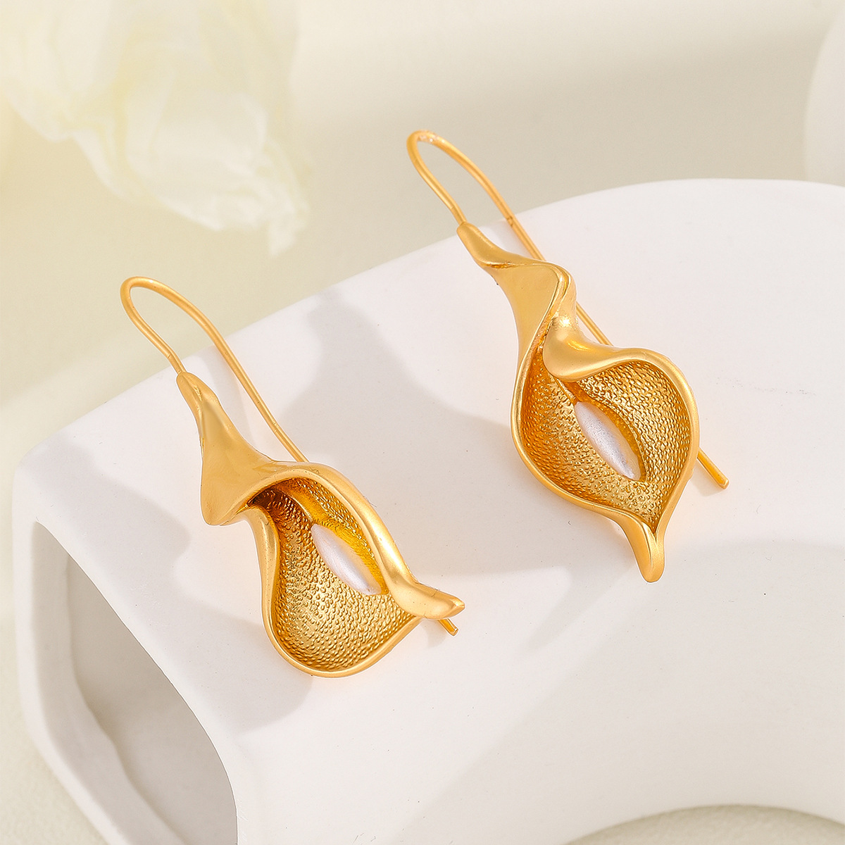 Ornament Freshwater Pearl Creative Common Calla Antique Elegance Retro Women's Earrings