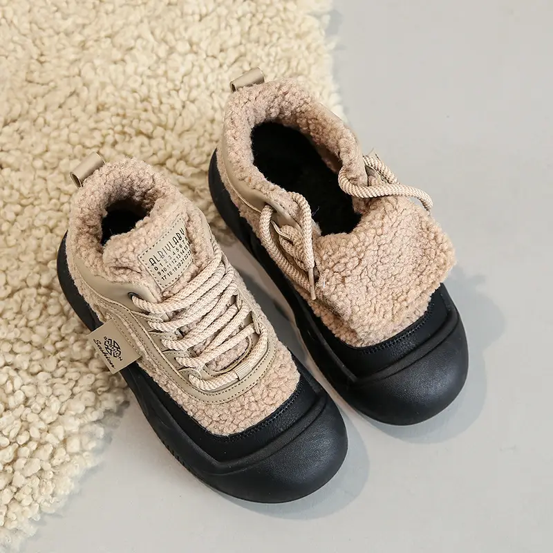 Fleece-lined Female Warm All-matching Casual Sports Skate Shoes