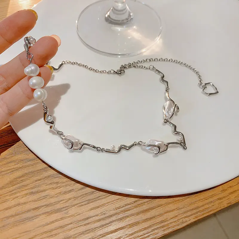 Baroque Pearl Irregular Necklace Female