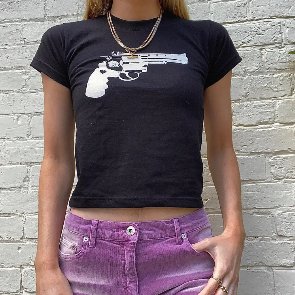 Women's Pistol Funny Print Cropped T-shirt - Black