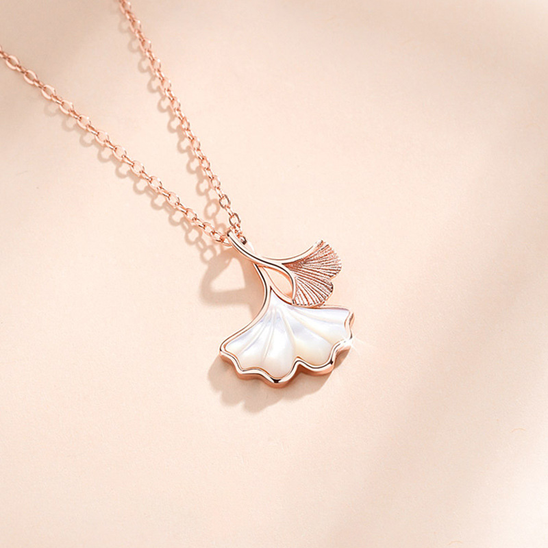 Rose Gold Pendant With Chain