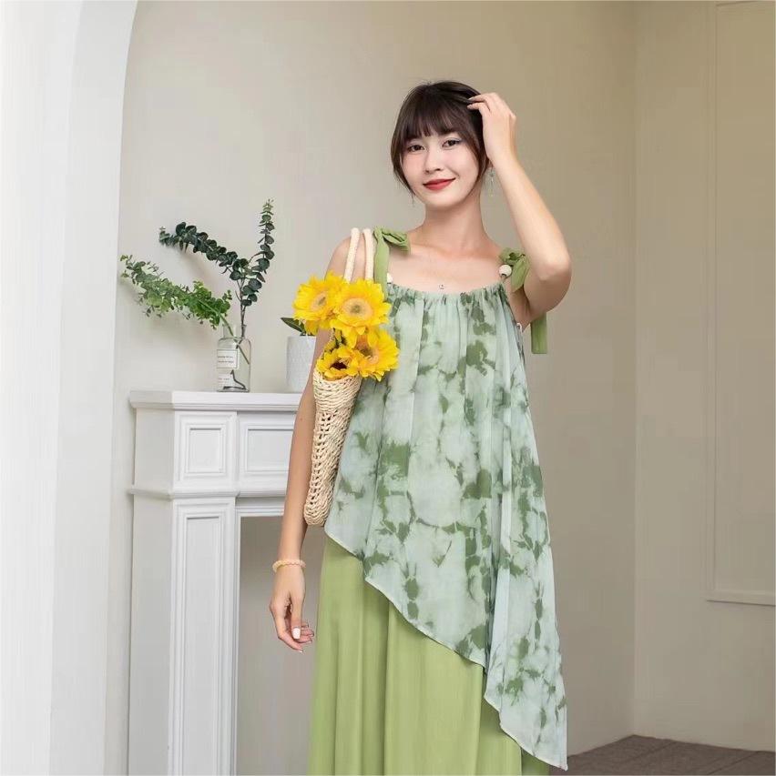 Summer New French Minority Design Embroidered Sweet Gentle Sling Dress Women — image 1