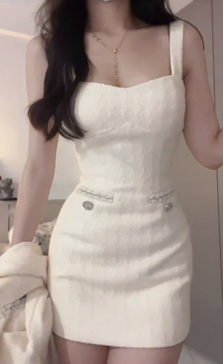 Apricot colored suspender skir
