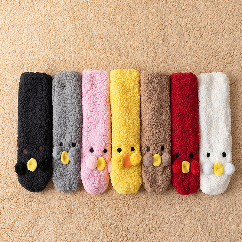 Title 2, Niedliche Cartoon-Bär-Fuzzy-Socken für Frauen, ...