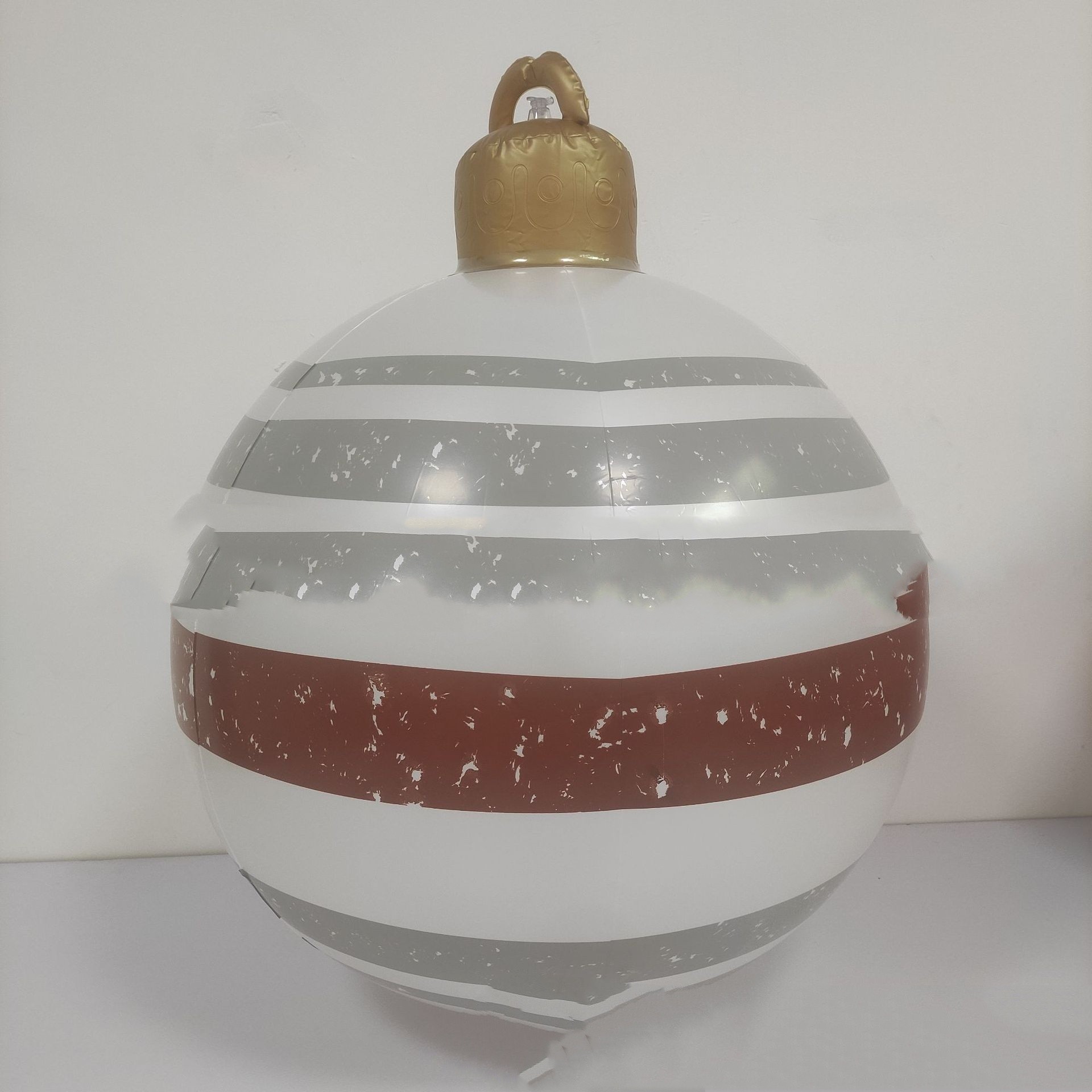 Straight Grain Christmas Ball