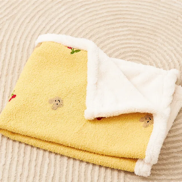 Pet Blanket Autumn And Winter Warm Cat Mat Plaid Carpet Flannel Small Dog Cherry Bear - Shop at LoveMi