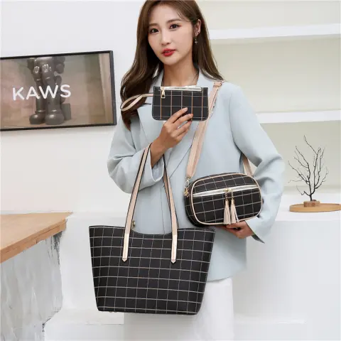 New Korean Fashion Four-piece Set Texture Shoulder Women Hand-carrying