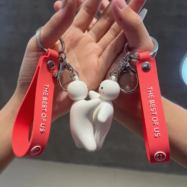 Couple Magnetic Hug Keychain Couple Style Pair - Shop at LoveMi