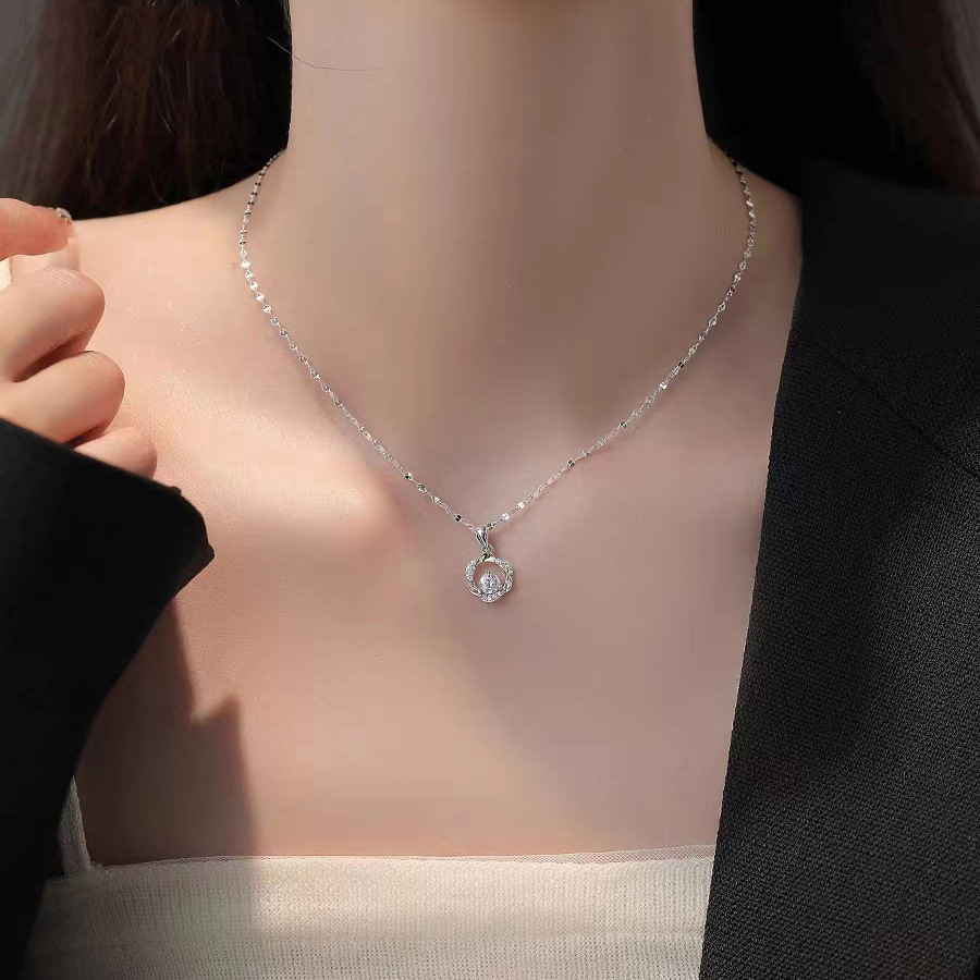 Titanium Steel No Fading Necklace Micro-inlaid All-match Clavicle Chain Light Luxury Ornament Women