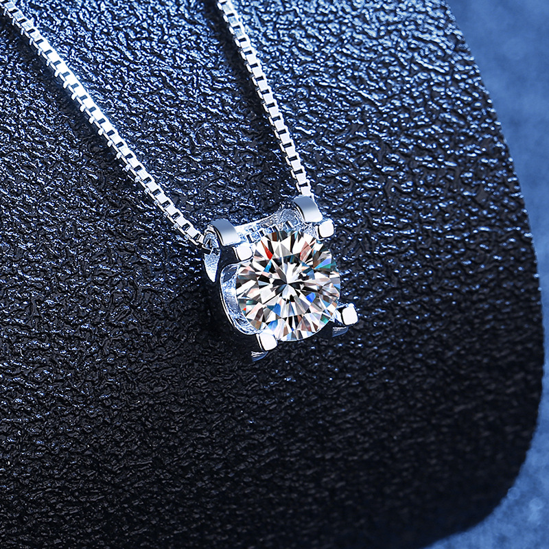 2 Karat Moissanite