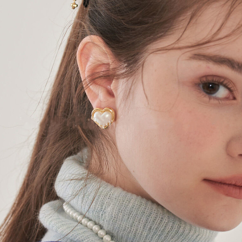 Copper Plating 18K Gold Colorful Pearl Love Shape Earrings