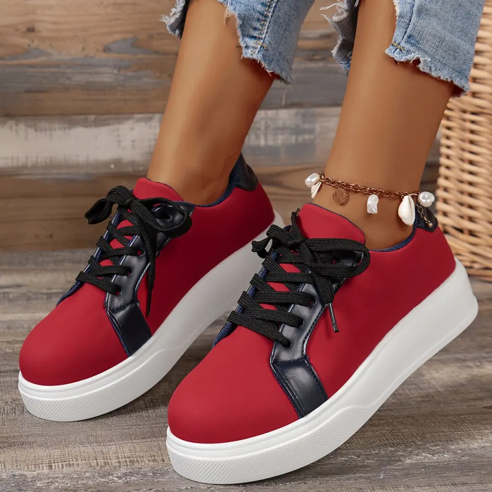 New Lace-up Flats Women Walking Sports Skateboard Shoes Retro