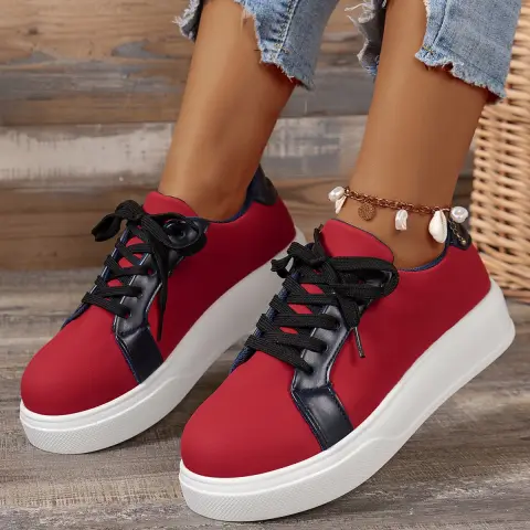 New Lace-up Flats Women Walking Sports Skateboard Shoes Retro