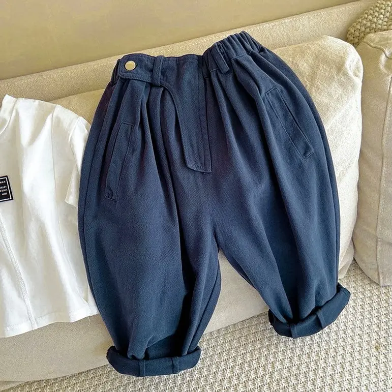 Texture Color Diagonal Pockets Cropped Pants