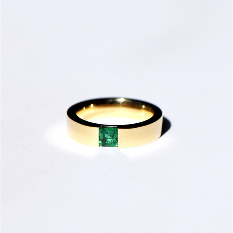 Emerald Ring American 12