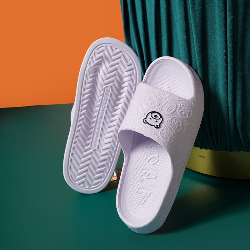 Тапочки с милым медведем, домашние нескользящие тапочки на толстой подошве, тапочки для спальни и ванной комнаты для женщин и мужчин, модная домашняя обувь, лето