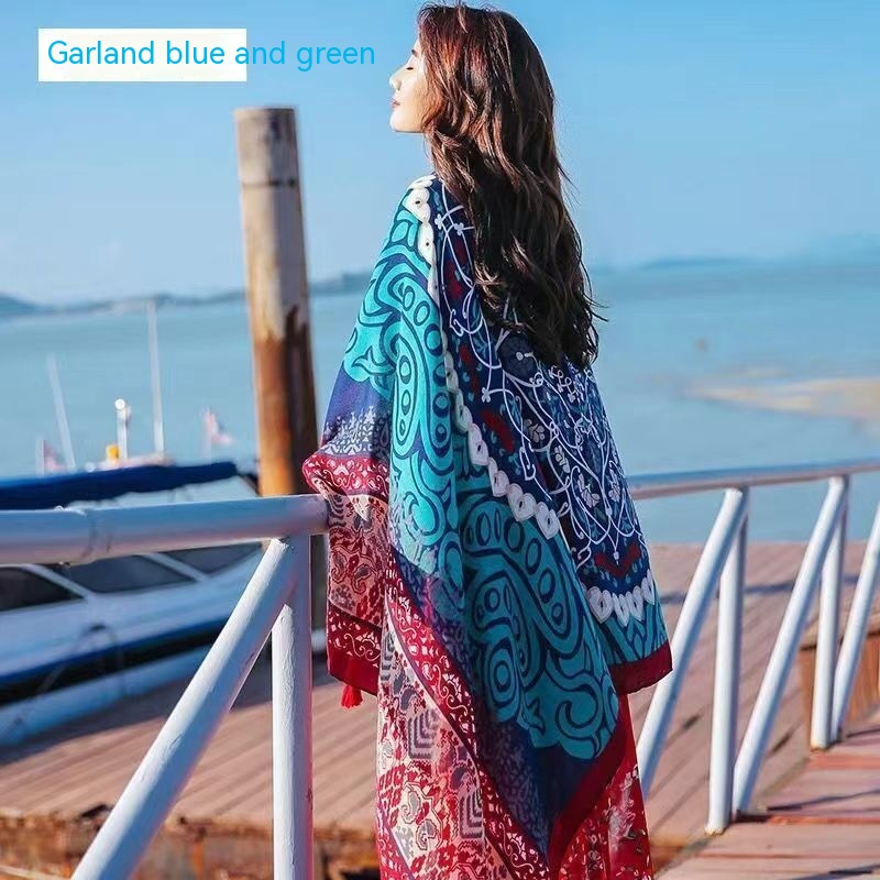 65 Garland Blue And Green
