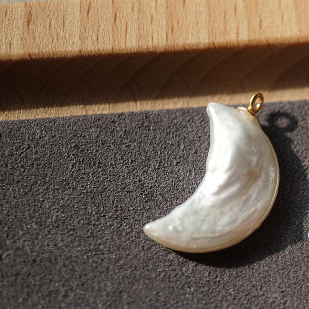 Moon pendant