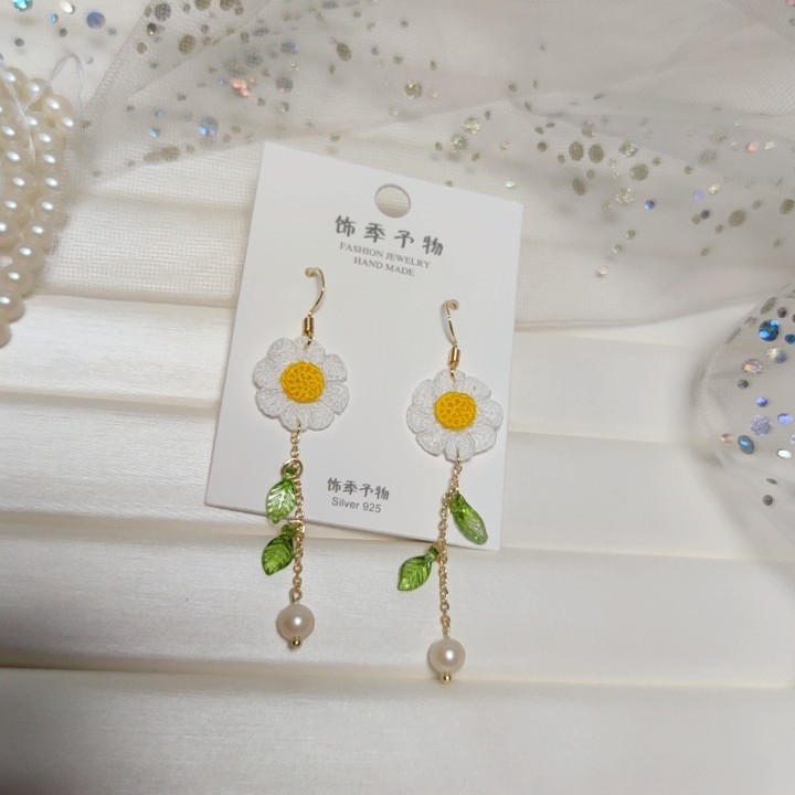 Daisy earrings