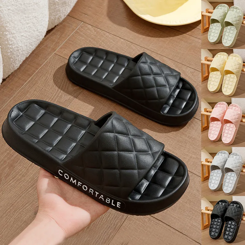 Men's Home Slippers With Plaid Design Soft-soled