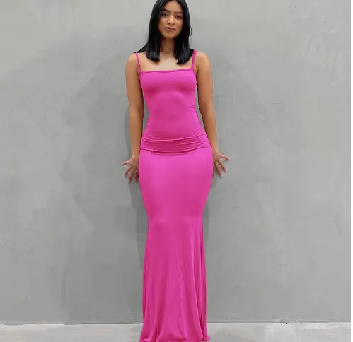 Women's Fashion Temperament Pure Color Slim Fit Peach Hip Suspender Dress