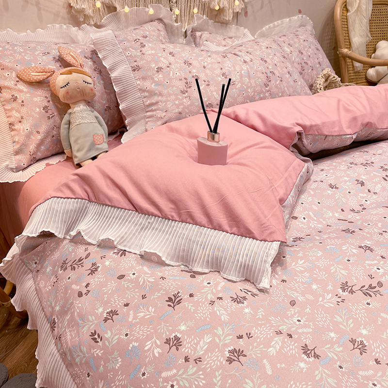 Gentle Wind Network Red Bedding Set Of Four In Summer Countryside Style - Image 7