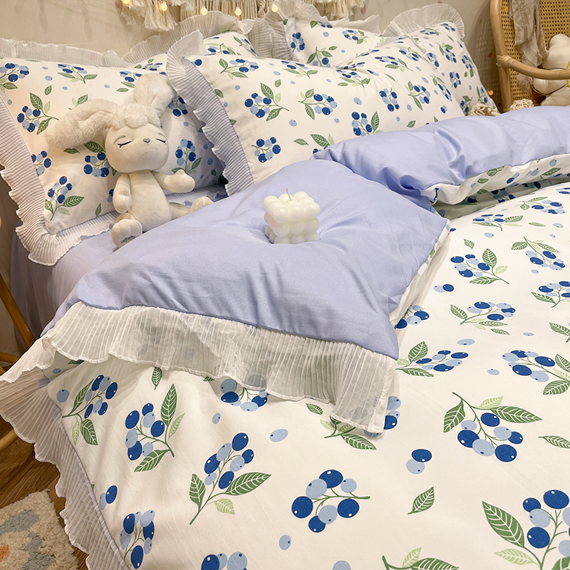 Gentle Wind Network Red Bedding Set Of Four In Summer Countryside Style - Image 5