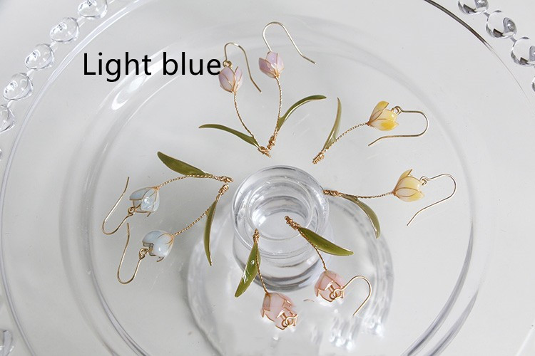 Light blue spiral ear clip
