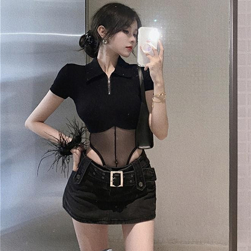 Black zipper style