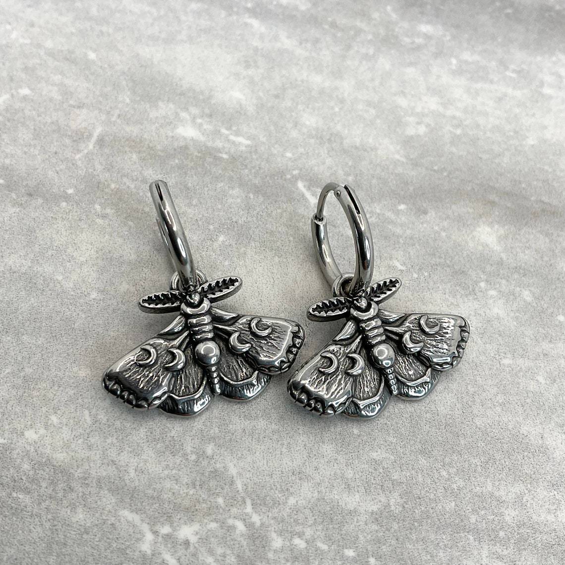 Vintage Earrings Easy-to-buckle Butterfly Earrings