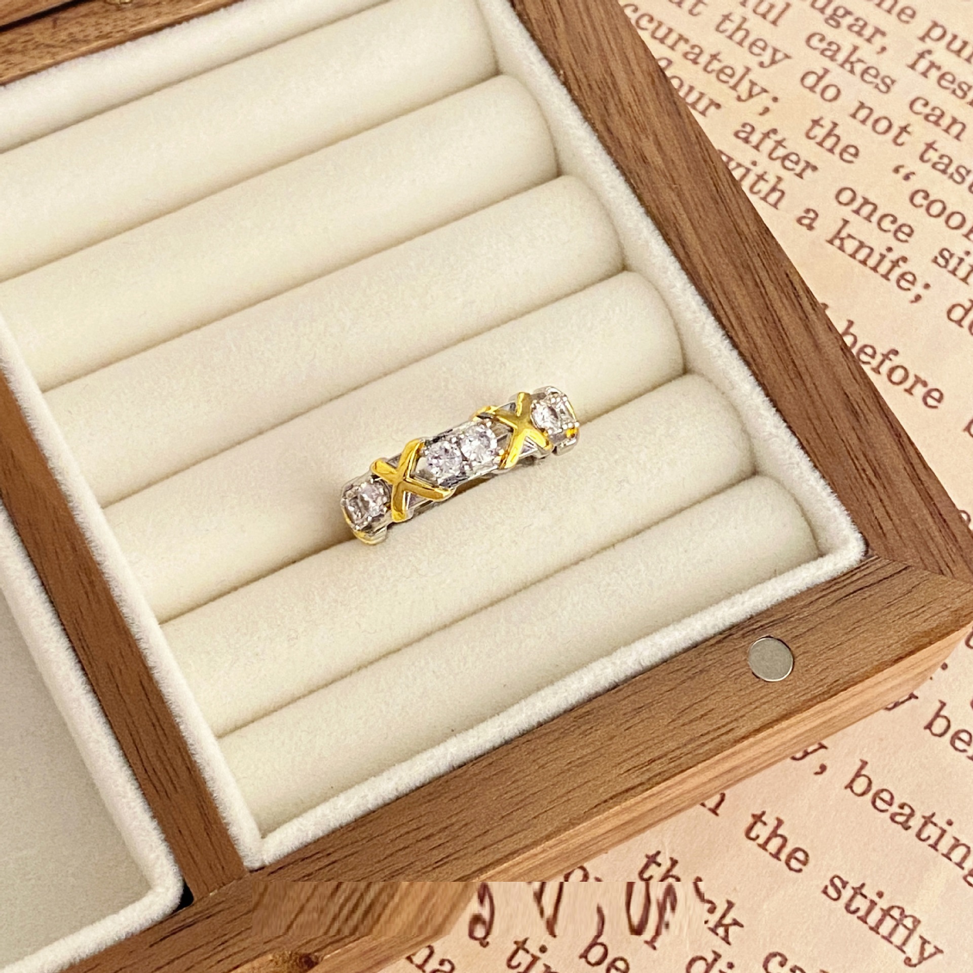 European And American Fashion Cool Two-color Micro-inlaid Zircon Ring Rhinestone Adjustable