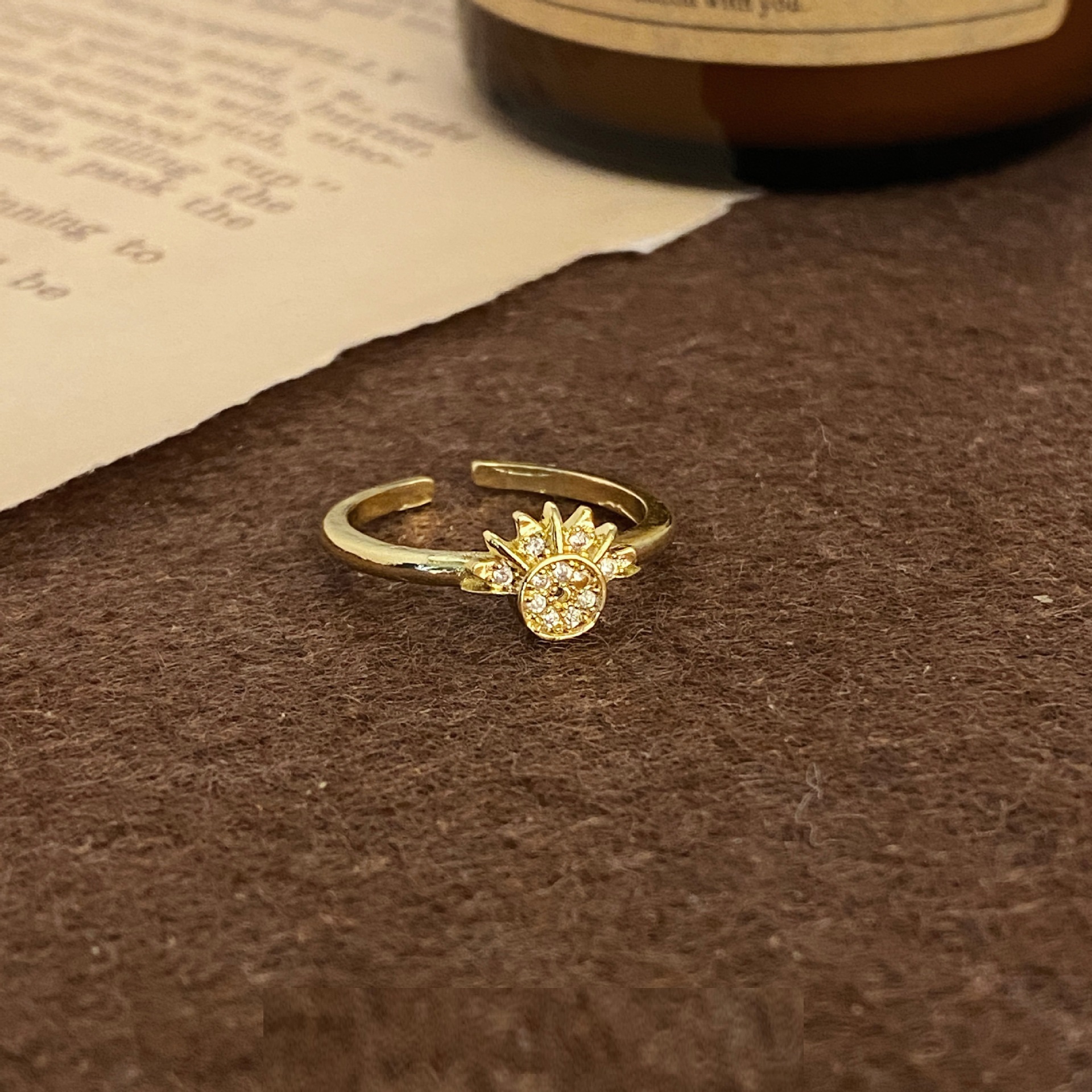 Zircon Special-interest Design High-end Ring