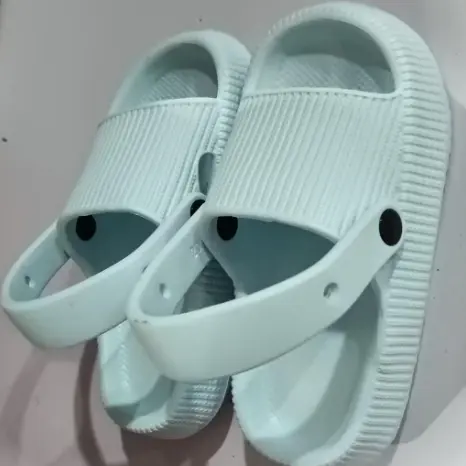 Children's Feeling Of Stepping On Feces Thick Soled Home Slippers