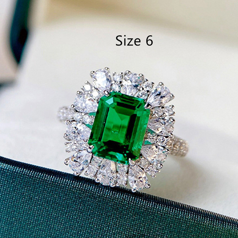 Q861 Ring Size 6