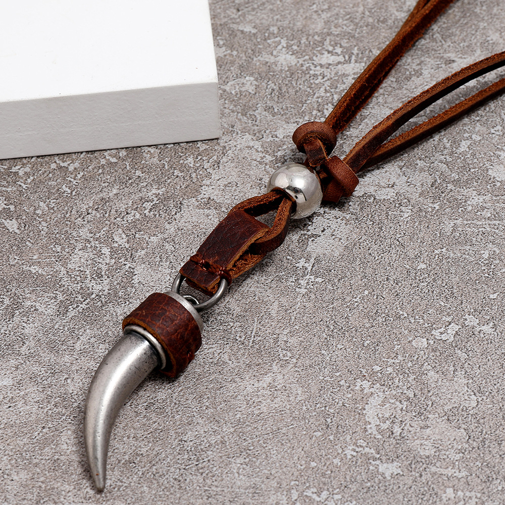 Minimalist And Trendy Versatile Cowhide Necklace