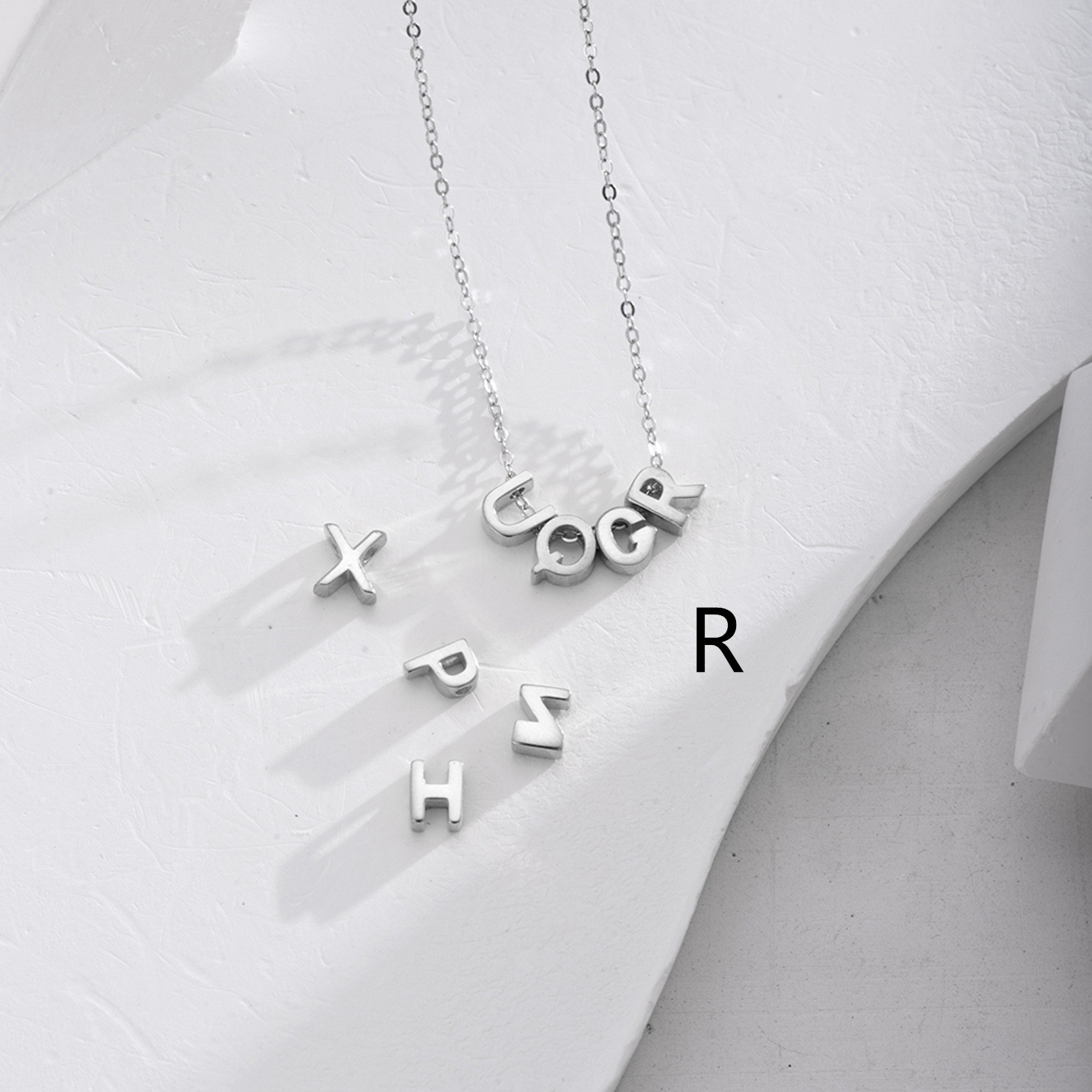 R